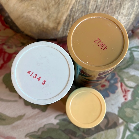 Vintage AVON 3 Set Talc Powder Skin So Soft Original Talc & ODYSSEY & TIMELESS - Picture 3 of 9